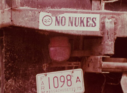 'No Nukes' sticker | HowardZinn.org